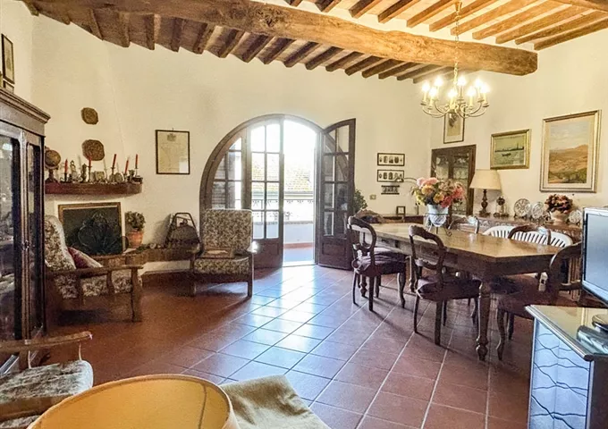 Stue med udgang til loggia